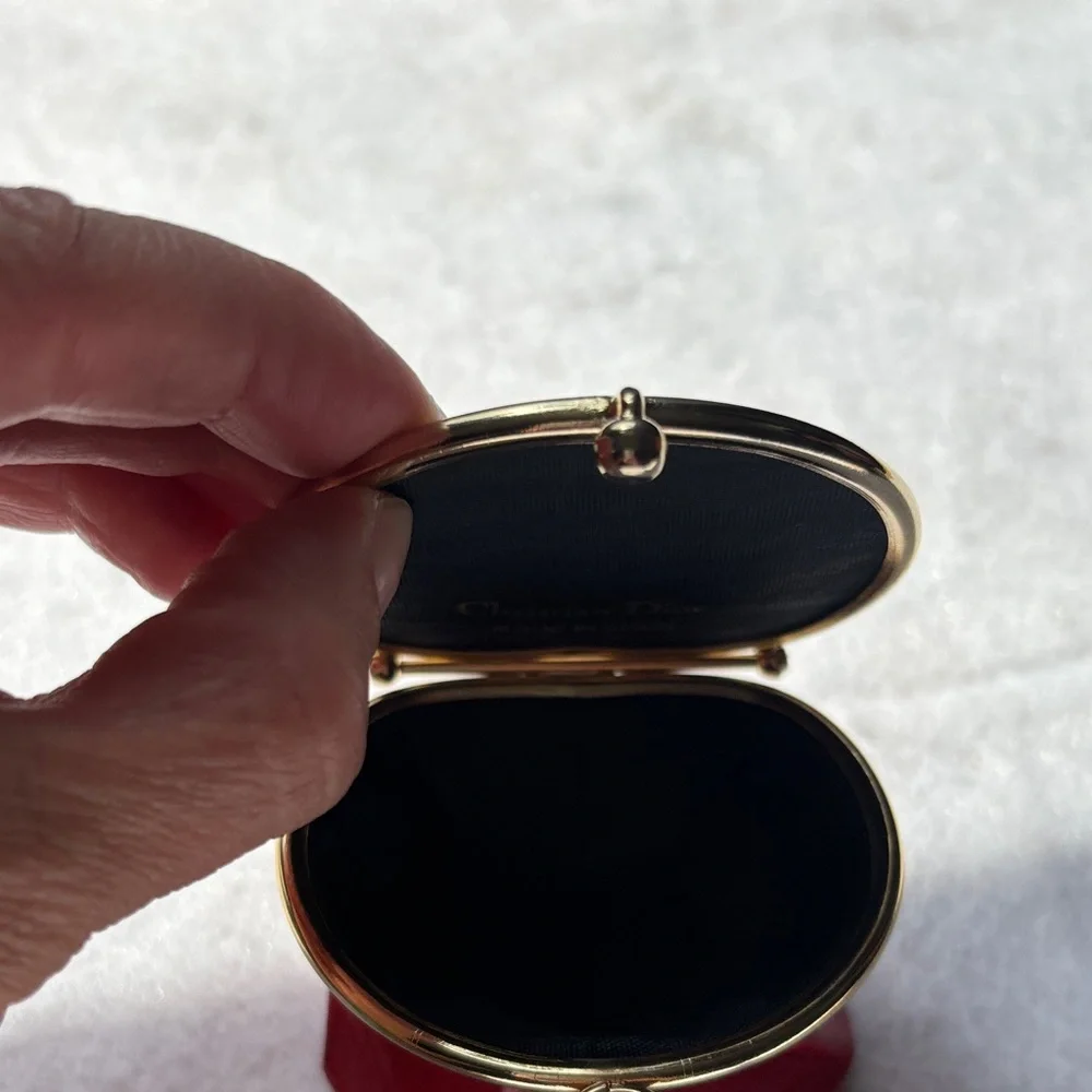 Vintage Dior Red and Gold Women's Jewelry Storage bag - Picture 5 of 16